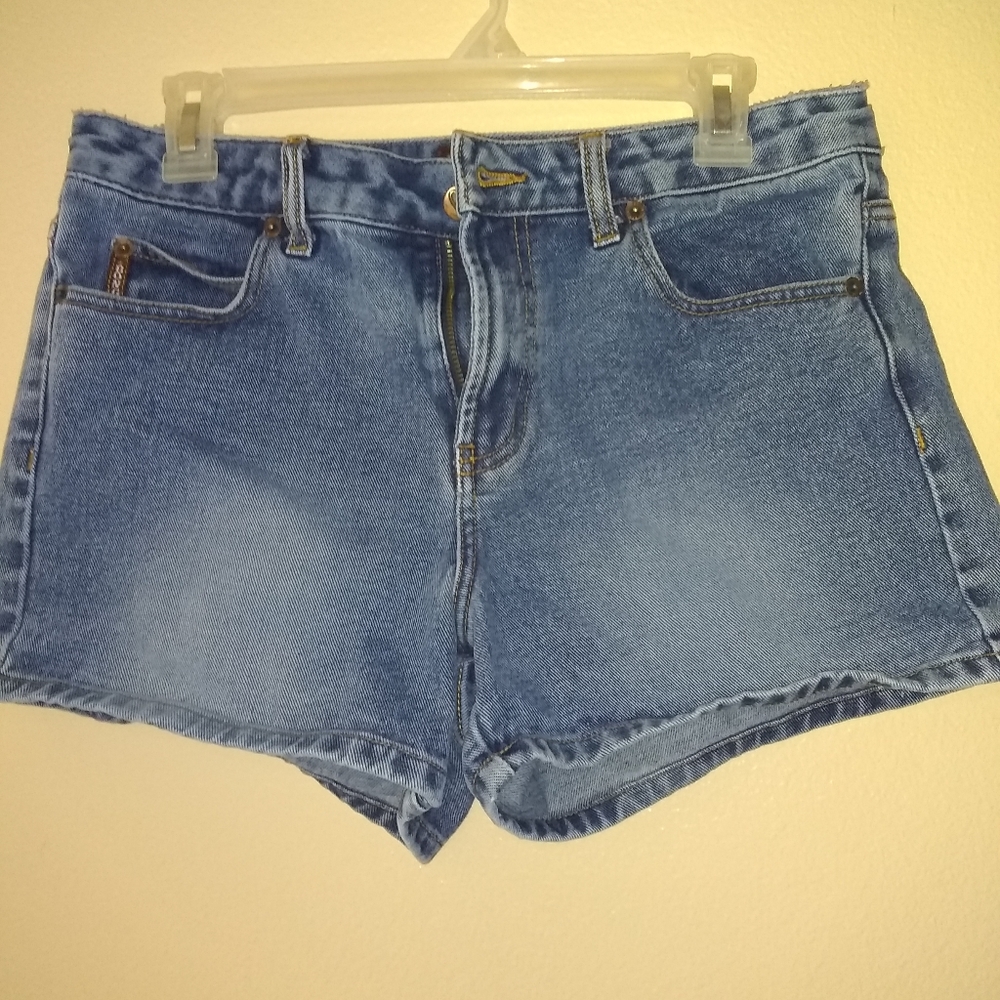 Like new BONGO jean shorts